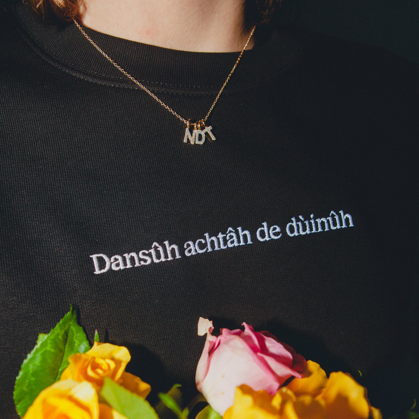 Sweater dansûh achtâh de dùinûh