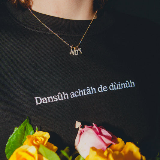 Sweater dansûh achtâh de dùinûh